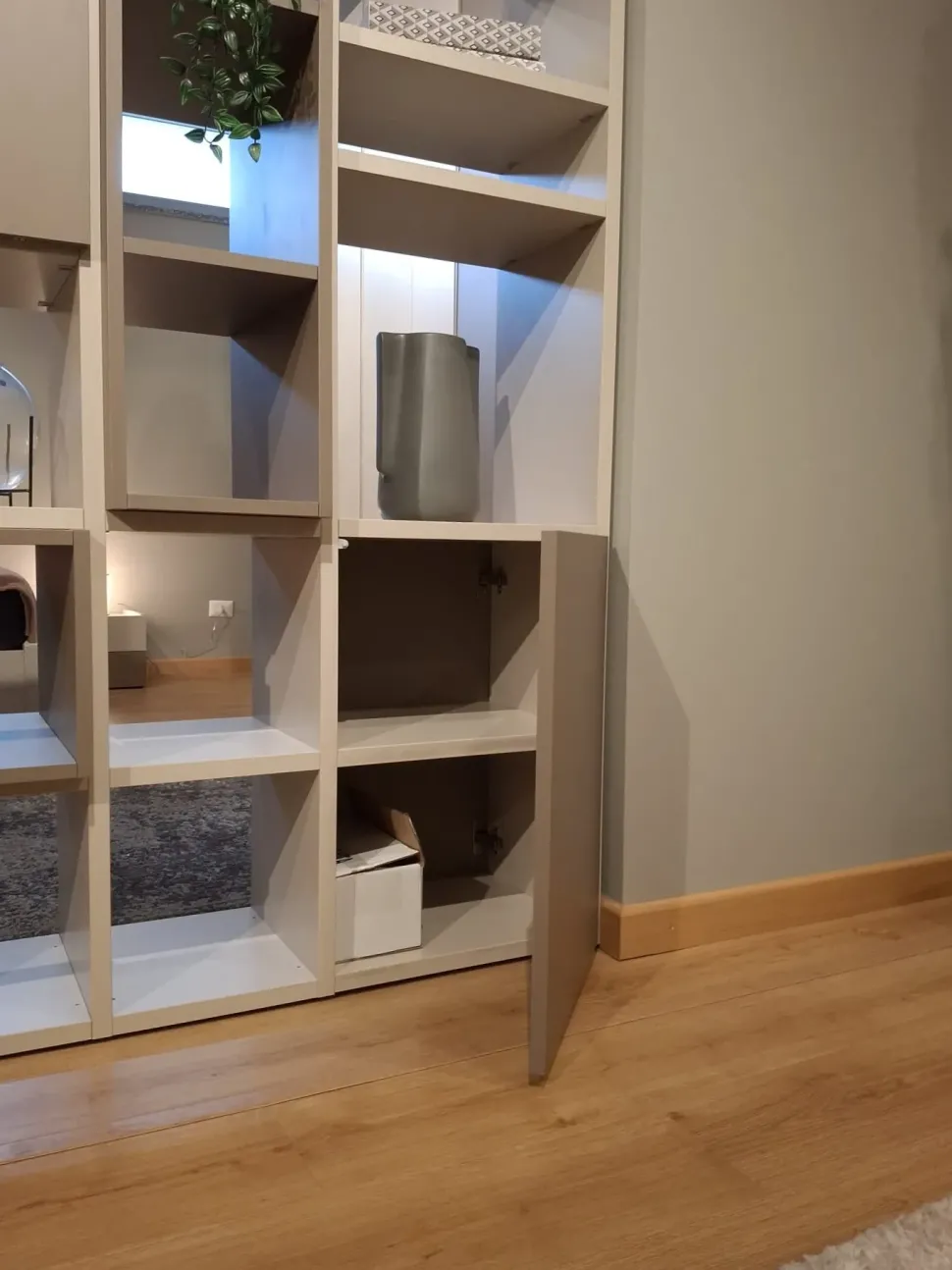 Libreria Infinity stile moderna di Febal scontata del 50%