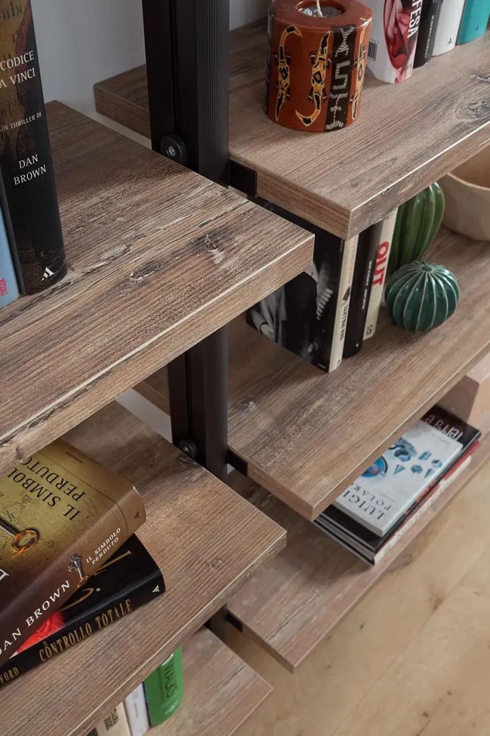 Libreria La primavera in metallo a prezzo scontato: scopri Natasha