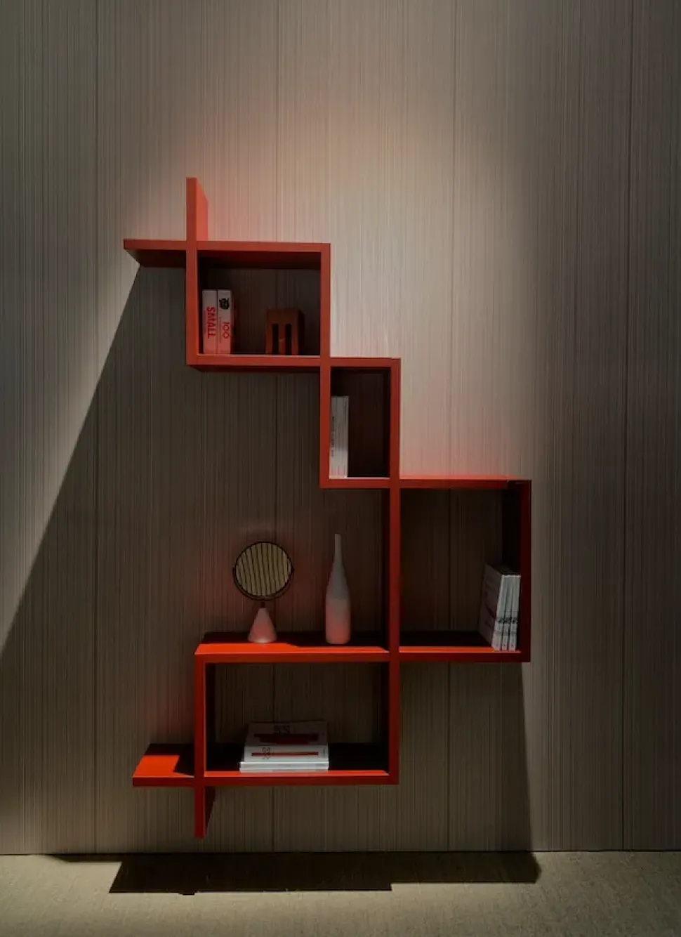 Libreria Lagolinea rubino in stile design di Lago in OFFERTA OUTLET