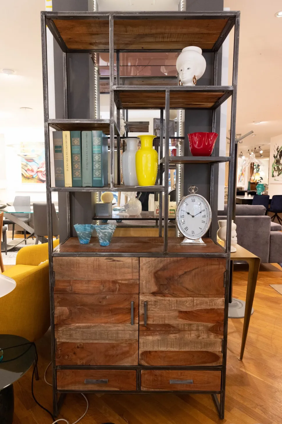 Libreria Libreria con contenitore e cassetti in legno massello in stile design di Artigianale in OFFERTA OUTLET