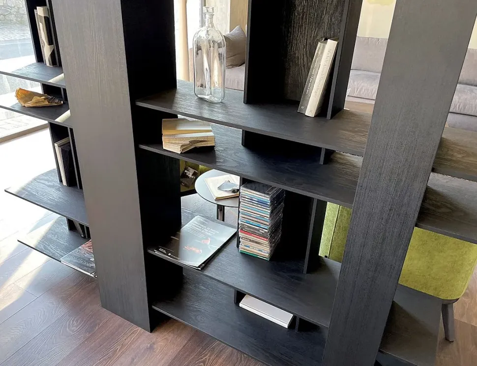 Libreria modello Blade bifacciale di Modulnova in Offerta Outlet