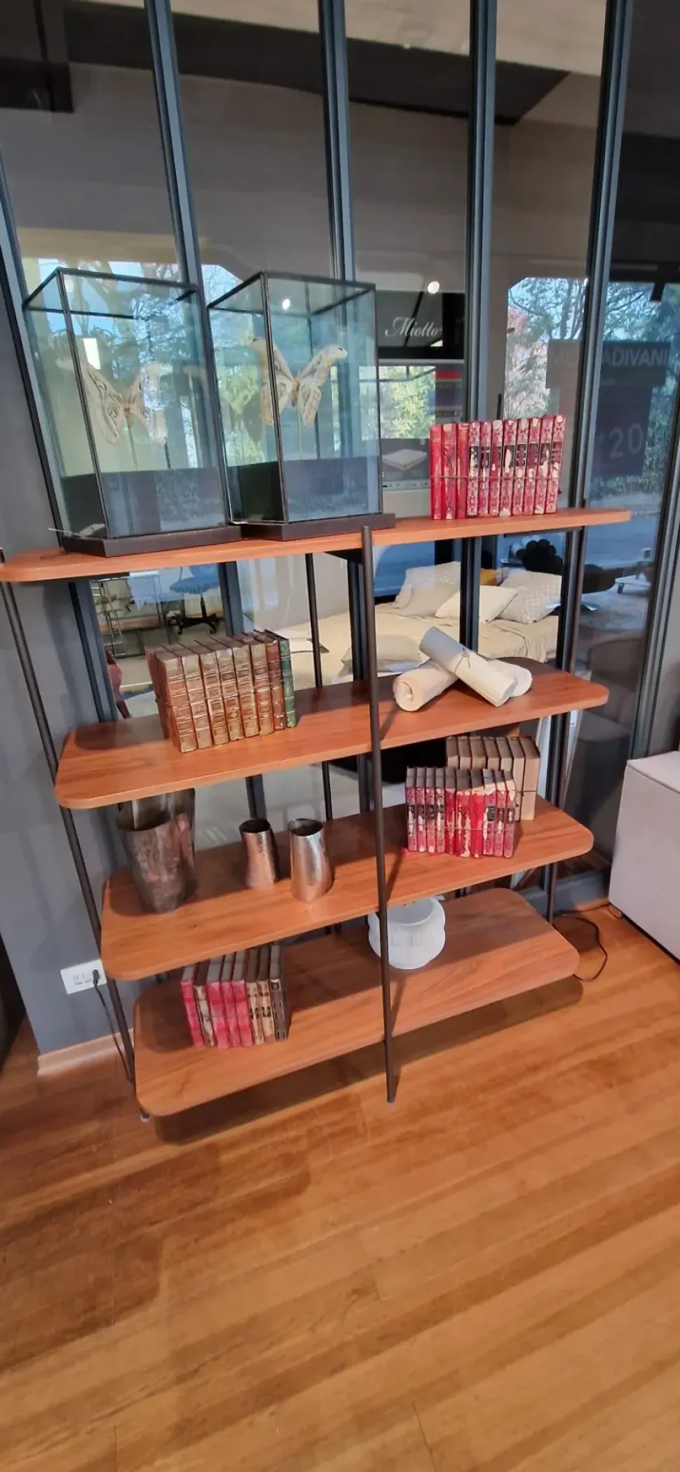 Libreria modello Caillou libreria di Liu jo living in Offerta Outlet