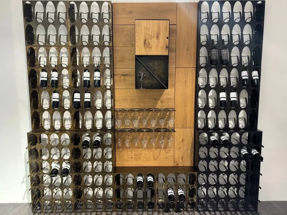 Libreria modello Libreria del vino di Elite to be a prezzo riservato