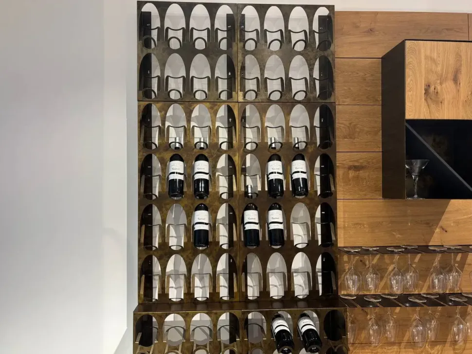 Libreria modello Libreria del vino di Elite to be a prezzo riservato