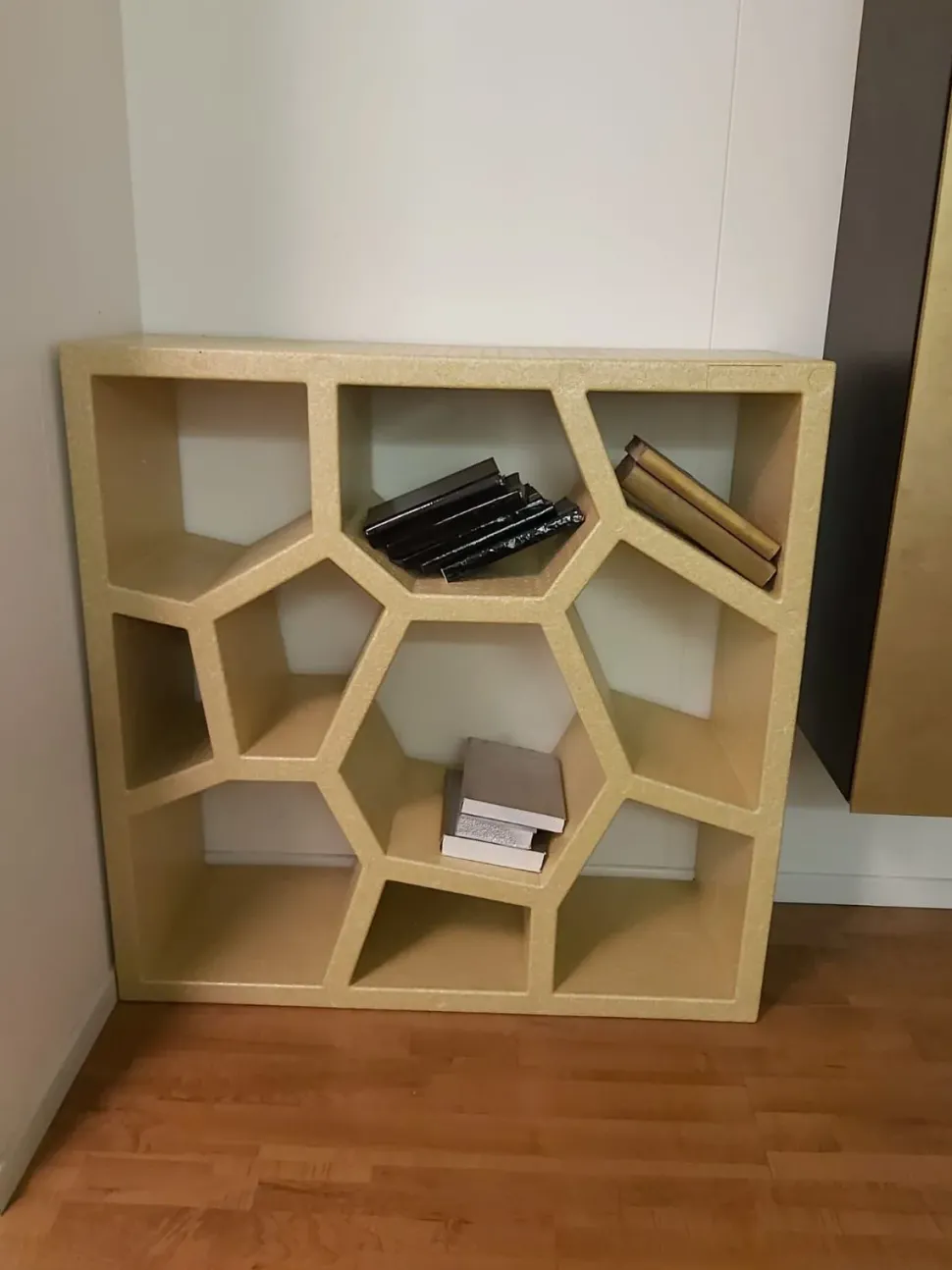 Libreria modello Opus incertum di Casamania by frezza a prezzo Outlet