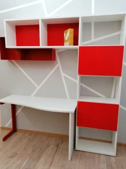 Libreria modello Outline di Moretti compact a prezzo Outlet