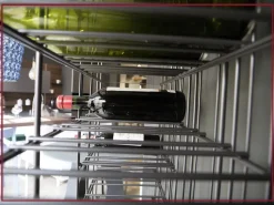 Libreria Mogg in metallo a prezzo scontato: scopri Metrica a wine