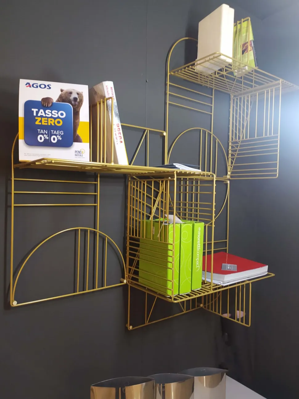 Libreria Mogg in metallo scontata -25%: scopri Musa