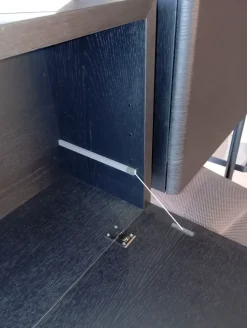 Libreria Molteni & c in metallo a prezzo Outlet: scopri Libreria hector bifacciale