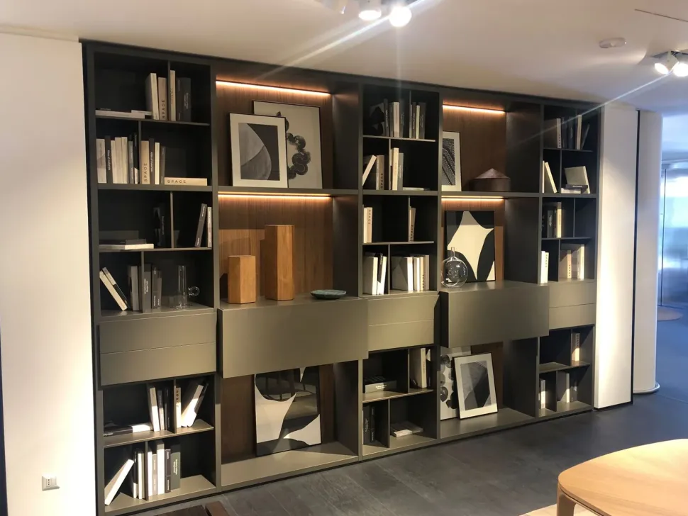 Libreria Wall system stile design di Poliform scontata