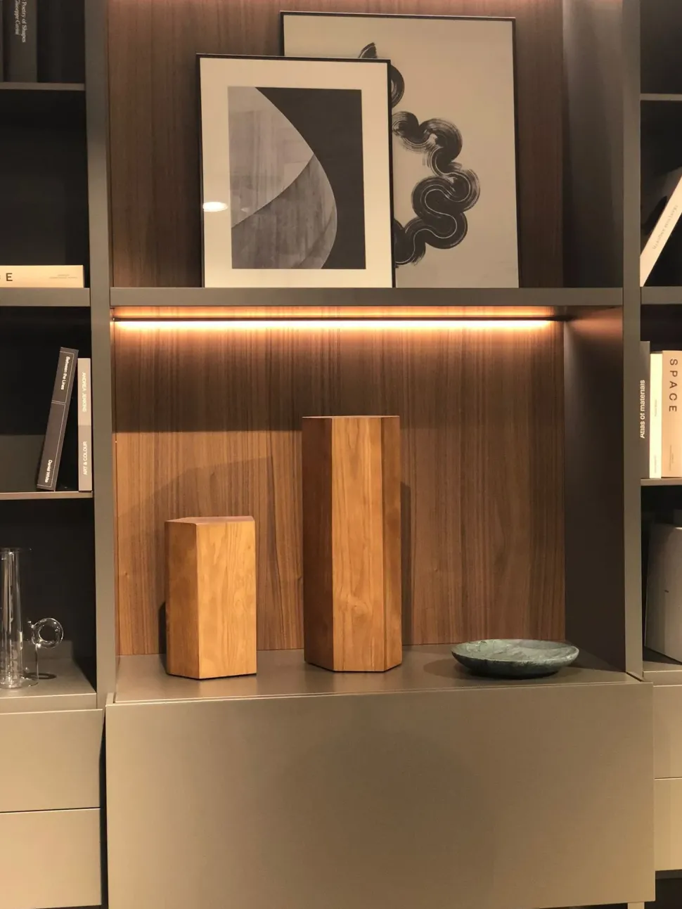 Libreria Wall system stile design di Poliform scontata