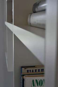 Libreria Weightless di Lago: richiedi il prezzo riservato