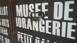 Madia a cassetti dipinta con scritte scontata del -60%