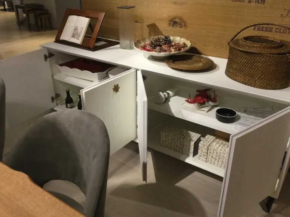 Madia di Alta corte in legno Nook in Offerta Outlet