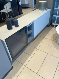 Madia di Devina nais in legno Madia zero 22 a prezzo riservato