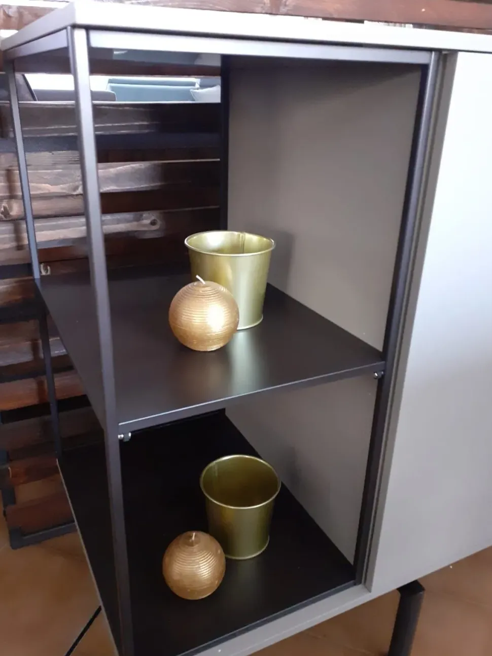 Madia di Doimo salotti in melamminico Lexia a prezzo scontato