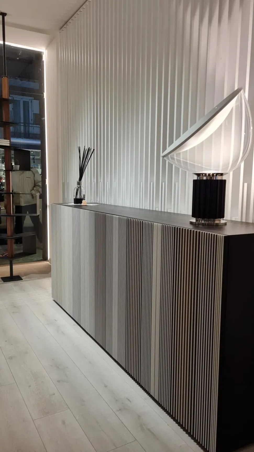 Madia di Horm in legno Carlos a prezzo Outlet