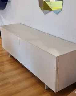 Madia di Novamobili in laccato opaco Living box18 a prezzo riservato