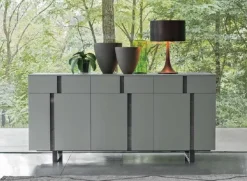 Madia di Tomasella in laccato opaco Athena a prezzo riservato