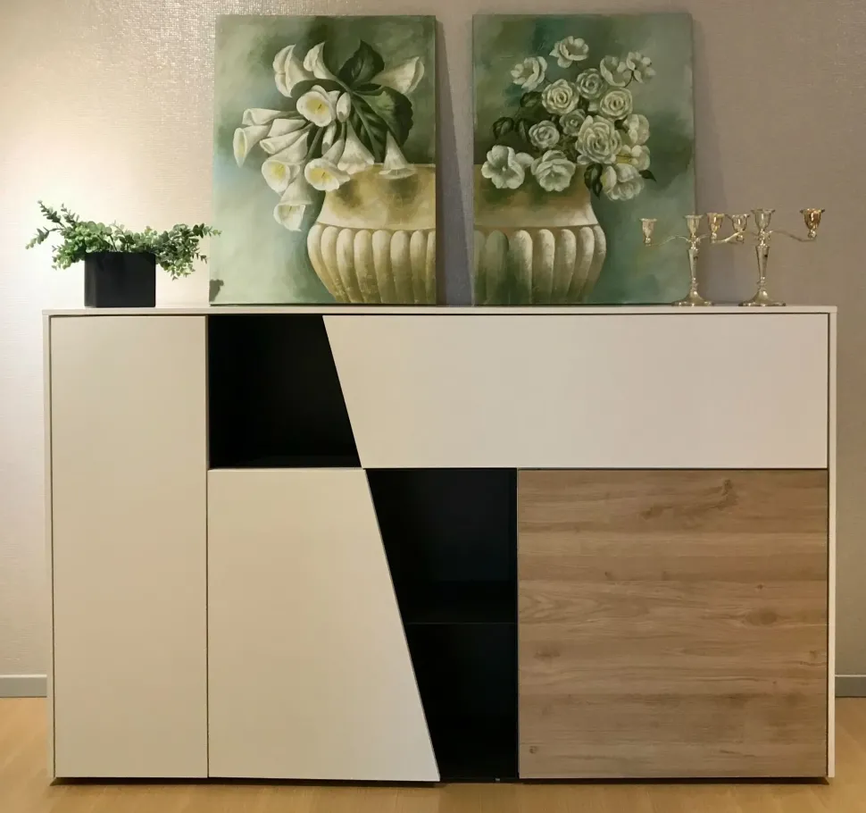 Madia Diagonal in stile moderno di Tomasella in Offerta Outlet