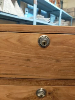 Madia in stile design Credenza alta vintage teak di Outlet etnico in Offerta Outlet