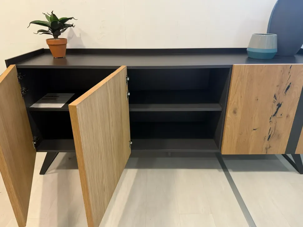 Madia in stile design Elly di Alta corte a prezzo Outlet