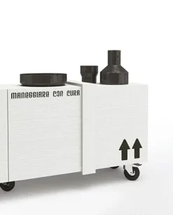 Madia in stile design Fragile di Minotti italia in Offerta Outlet