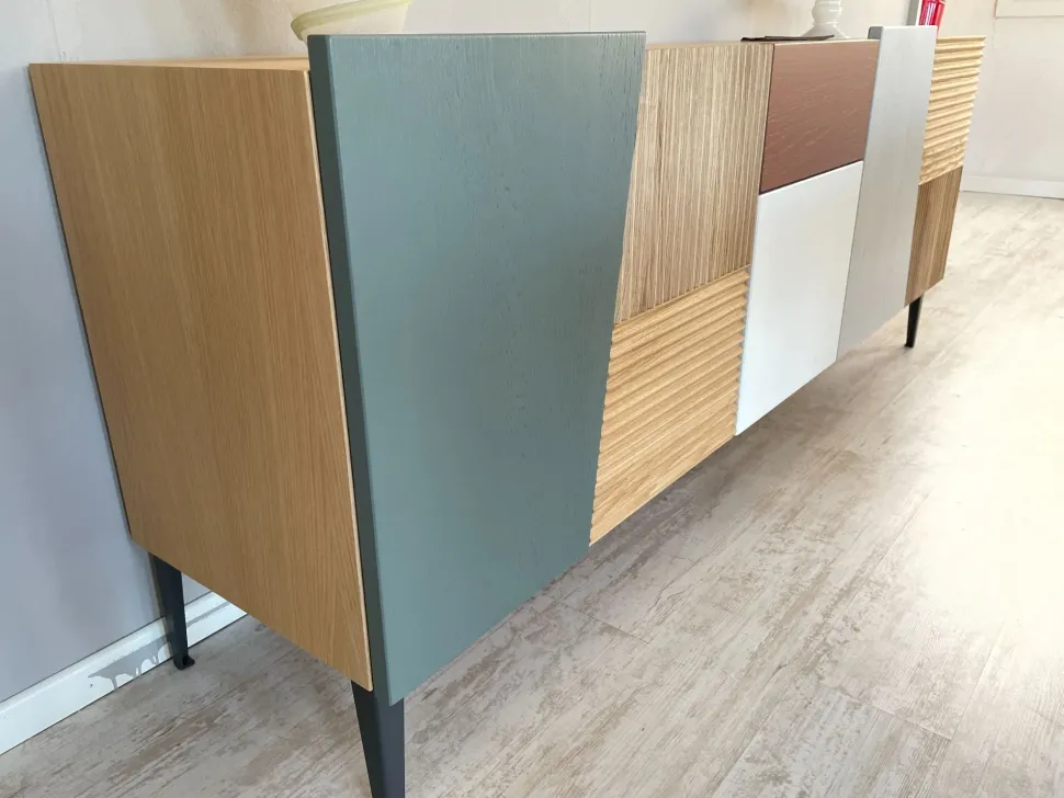 Madia in stile design Madia devina nais scontata di Devina nais scontata