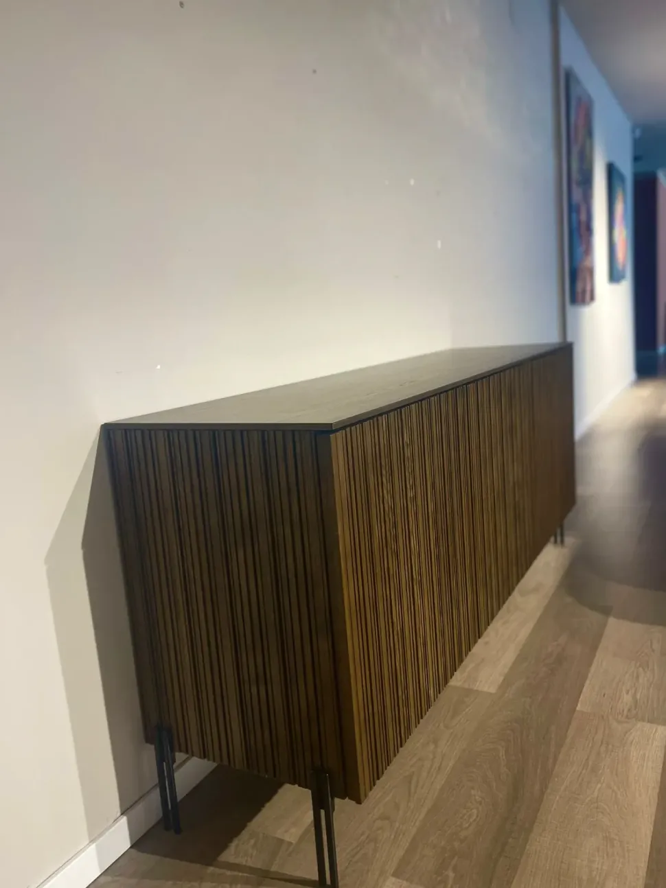 Madia in stile design Madia artigianale di Artigianale scontata