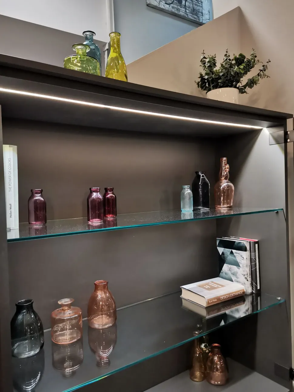 Madia in stile design Metropolis di Tomasella a prezzo scontato