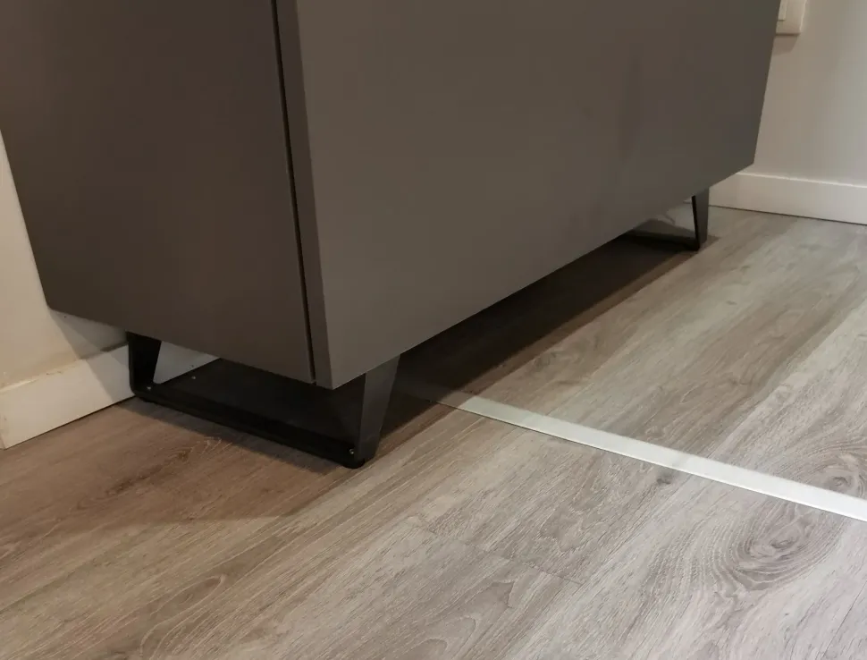 Madia in stile design Metropolis di Tomasella a prezzo scontato