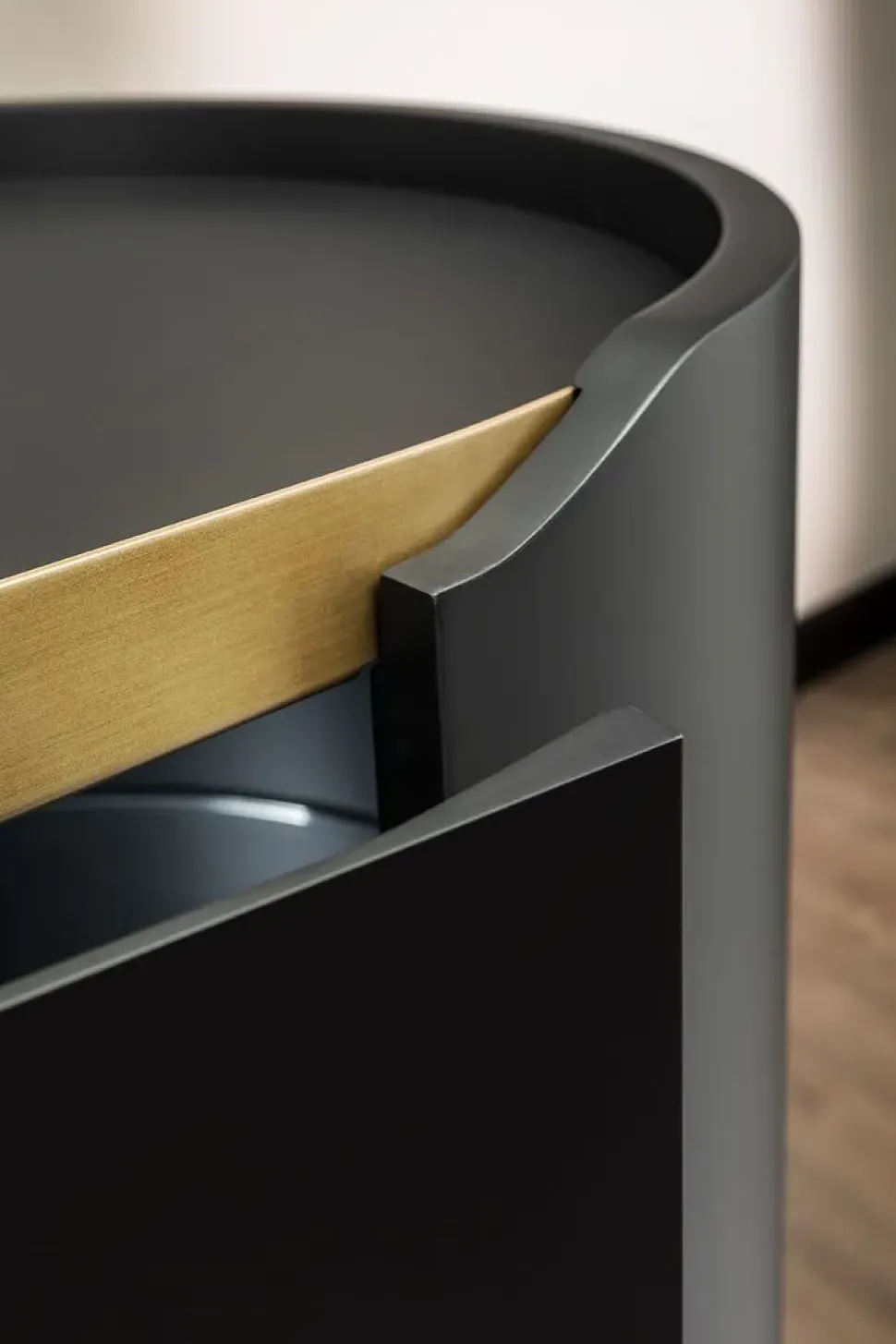 Madia in stile design Oasi di Cantori scontata