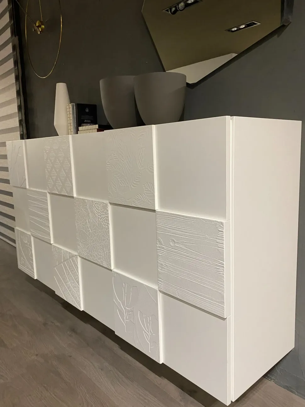 Madia in stile moderno Quadro surface di Capo d'opera in Offerta Outlet