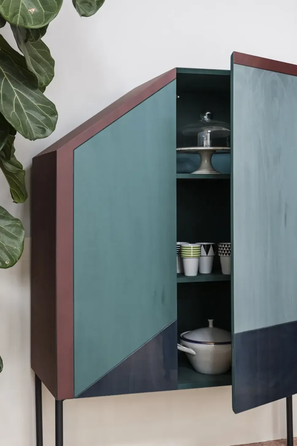 Madia in stile moderno Ritratti di Mogg scontata