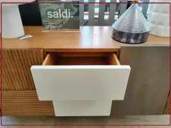 Madia in stile moderno Zero 16 di Devina nais scontata  approfittane ora!