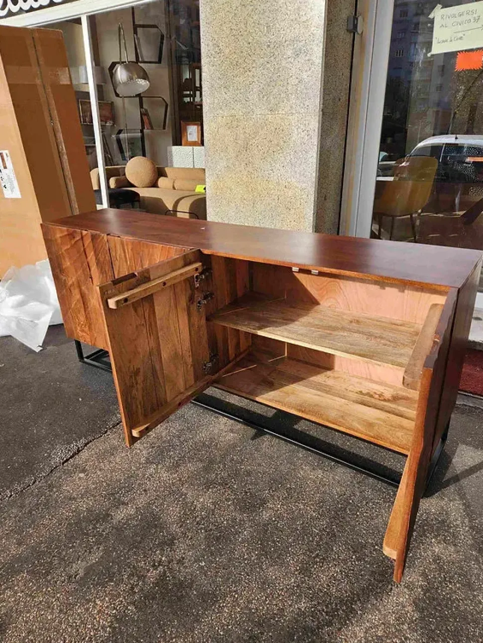 Madia modello Madia credenza scorpion di Outlet etnico a prezzo Outlet