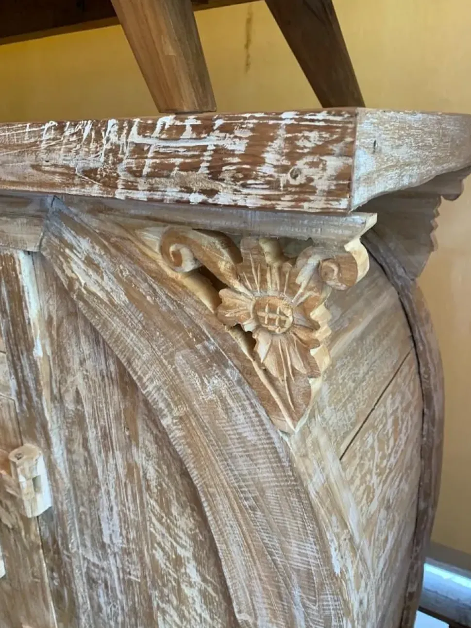 Madia modello Madia credenza teak sbiancata 120 140 cm di Outlet etnico a prezzo Outlet