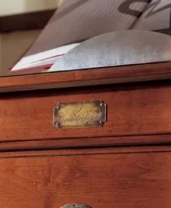 Madia modello Modello quadrifogli di Artigianale in Offerta Outlet