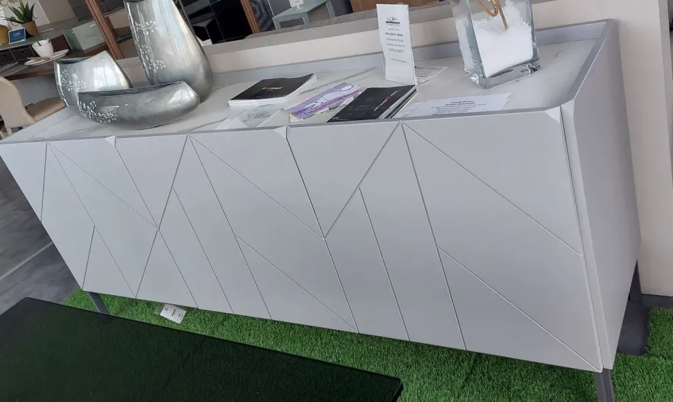 Madia Pica di Bontempi in stile moderno scontata -36%