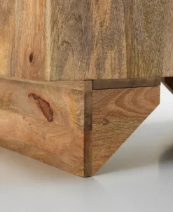 Madia Rakhi 81 di Stones a prezzi convenienti