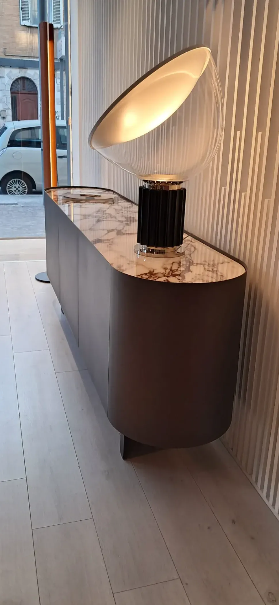 Madia Savoy in stile design di Cattelan italia in Offerta Outlet