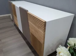 Madia Zero.16 di Devina nais in stile moderno in Offerta Outlet