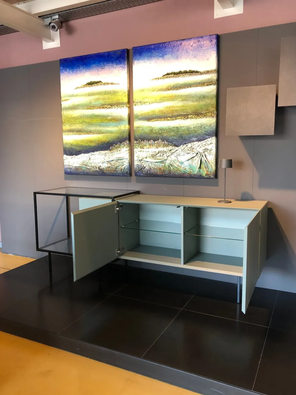 Madia Zoom in stile design di Mogg in Offerta Outlet