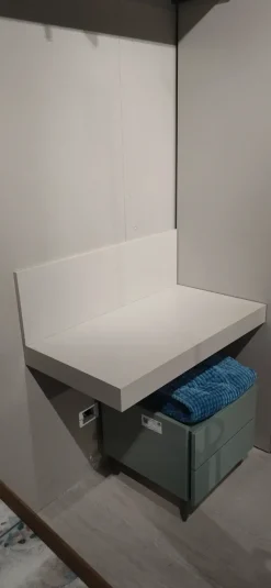 Mensola Golf scrivania Colombini casa in stile moderna in offerta