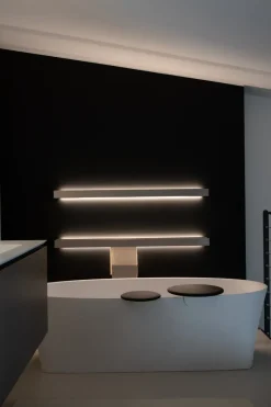 Mensola modello Puro in stile moderna di Milldue a prezzi outlet