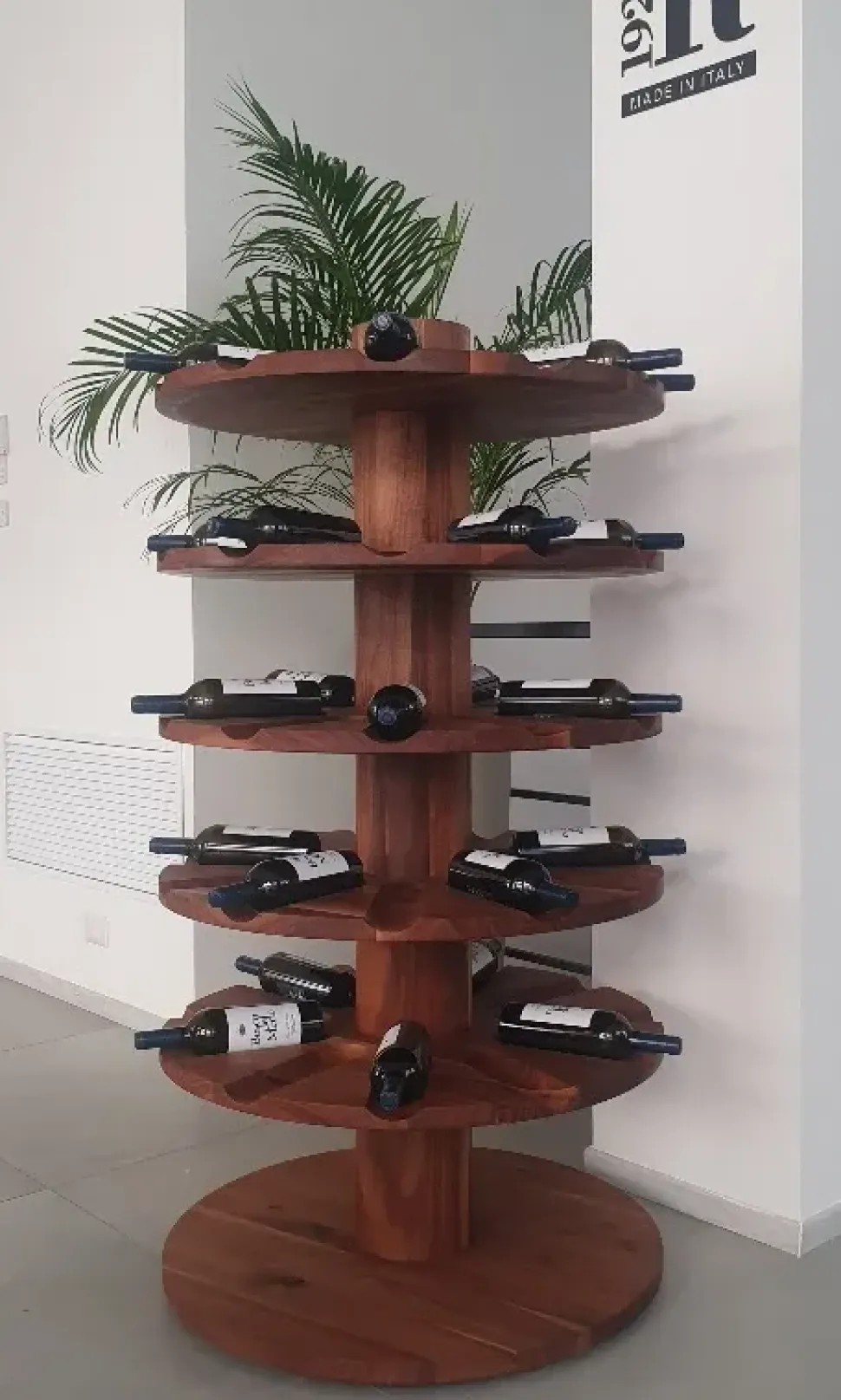 Mensola modello Wineround in stile design di Riva 1920 con forte sconto