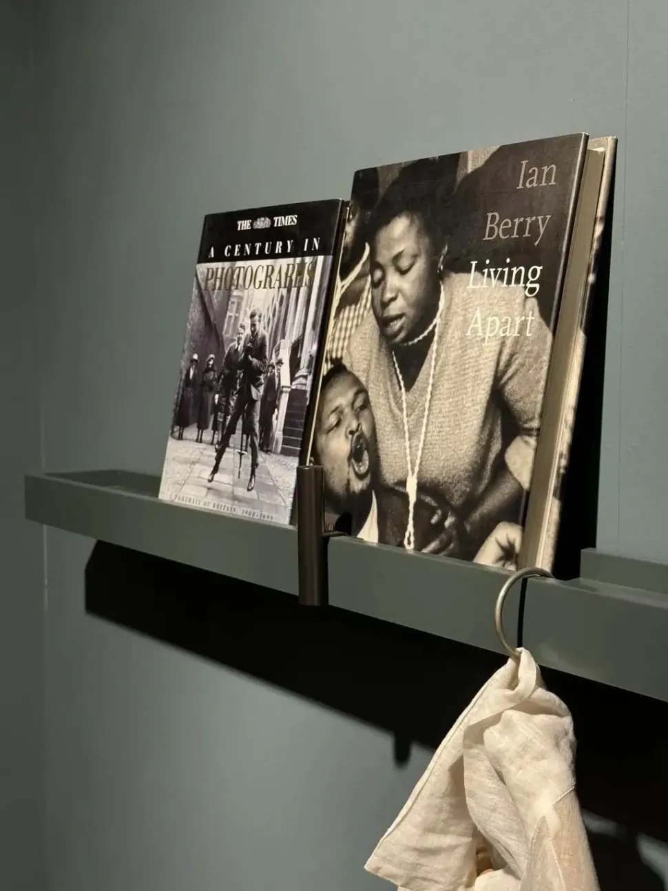 Mensola Novamobili in laccato opaco modello Riga a prezzi imbattibili