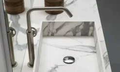 Mobile bagno A terra Base alluminio Compab a prezzi convenienti