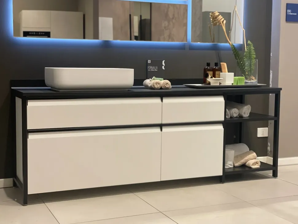 Mobile bagno A terra Formalia Scavolini con forte sconto