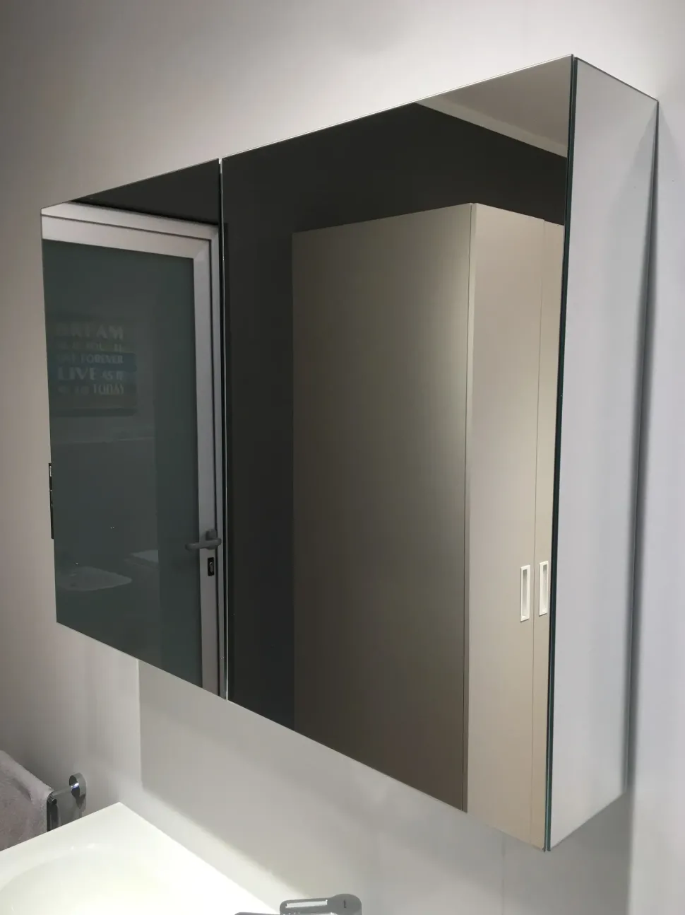 Mobile bagno in laminato modello Arredo bagno scavolini tratto scontato di Scavolini in Offerta Outlet